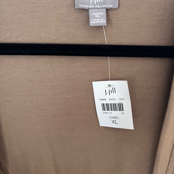 NWT J.Jill Lightweight Cardigan - Picture 3 of 3